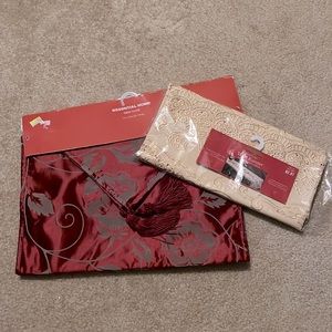 Set of 2 table runners